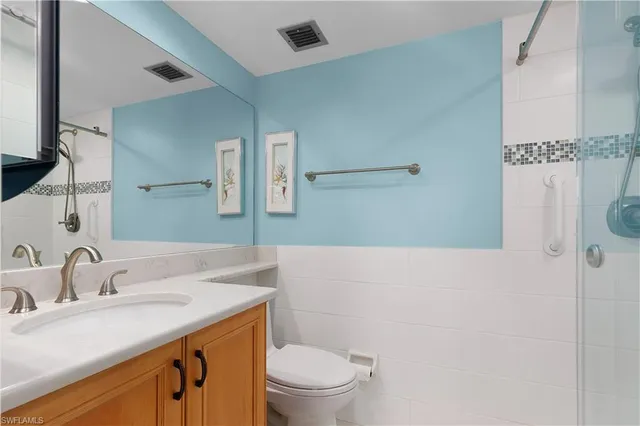 $389,000 | 37 High Point Circle East, Unit 401, Naples, FL 34103