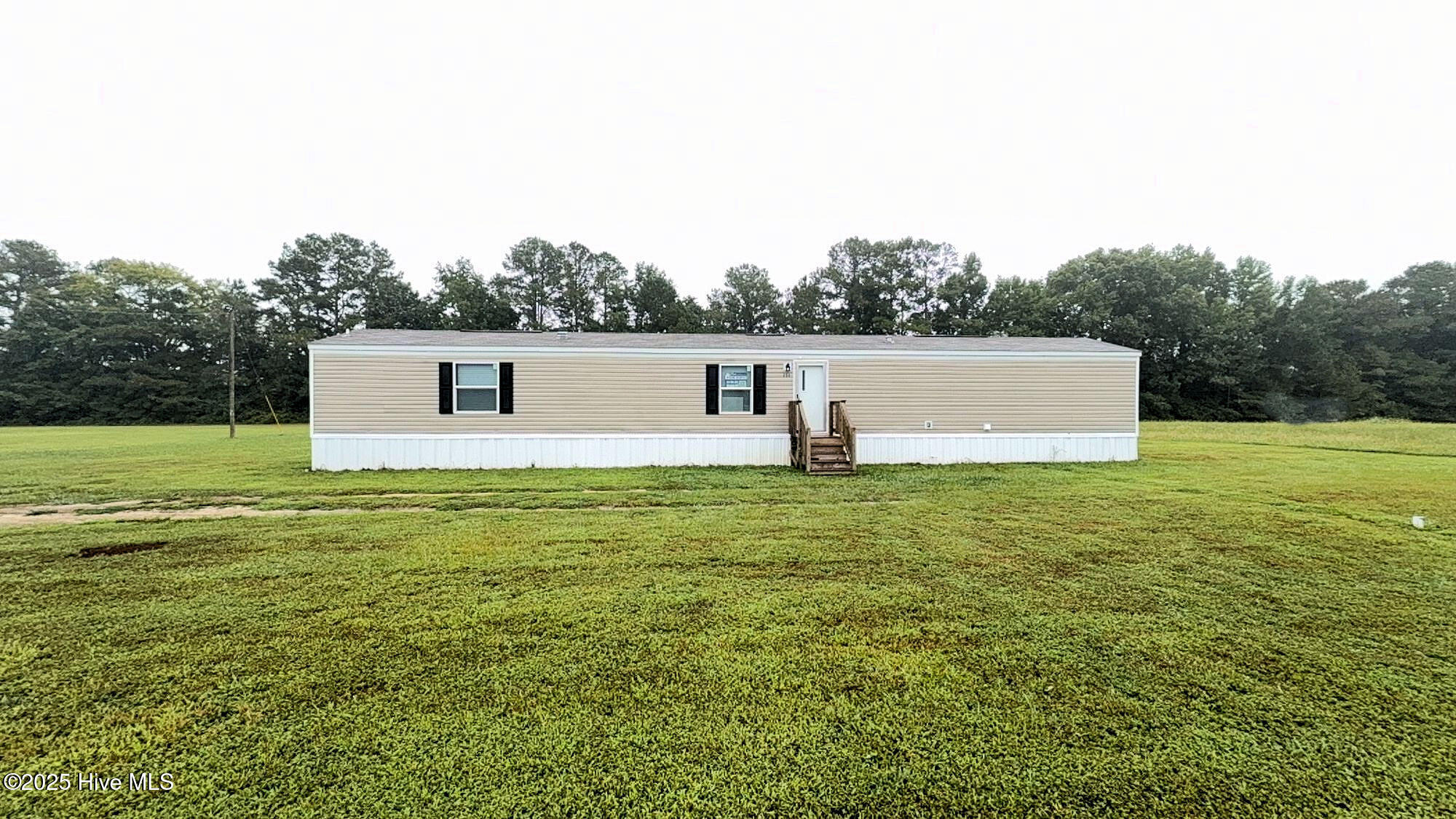 233 Meadow Dr, Rich Square, NC 27869