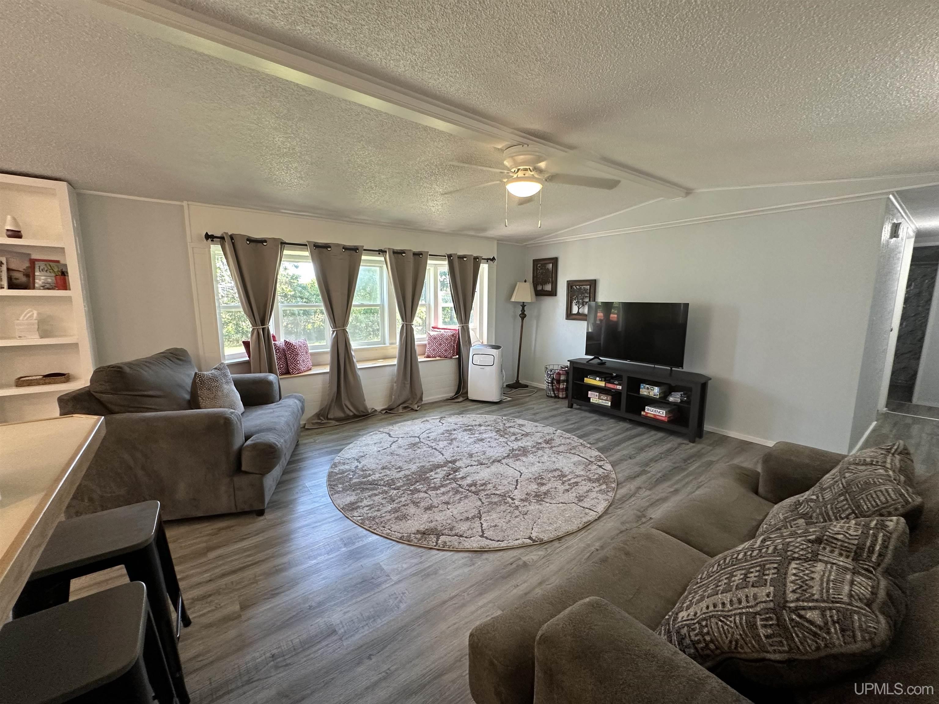 7860 County 426 M.5 Road Gladstone, MI 49837 - Photo 4 of 15 Gallery Image 4