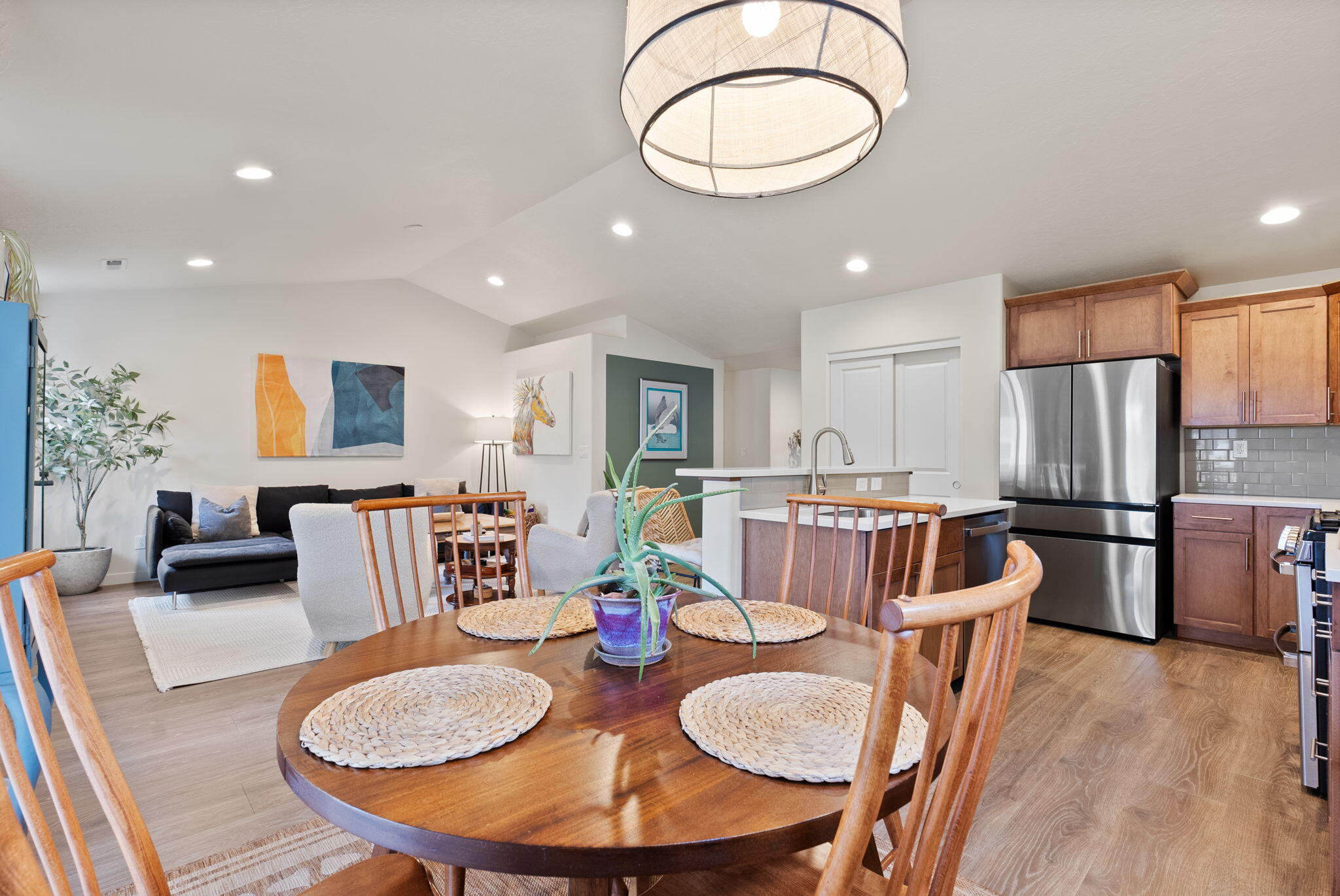632 North Reed Street Sisters, OR 97759 - Photo 7 of 36 a view of a dining room with furniture