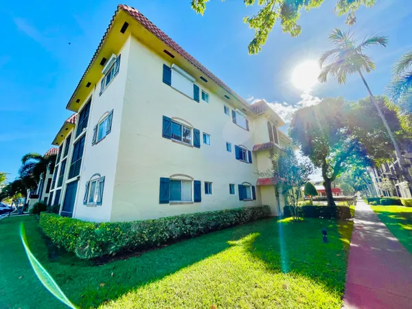 $130,000 | 257 South Cypress Road, Unit 443, Pompano Beach, FL 33060