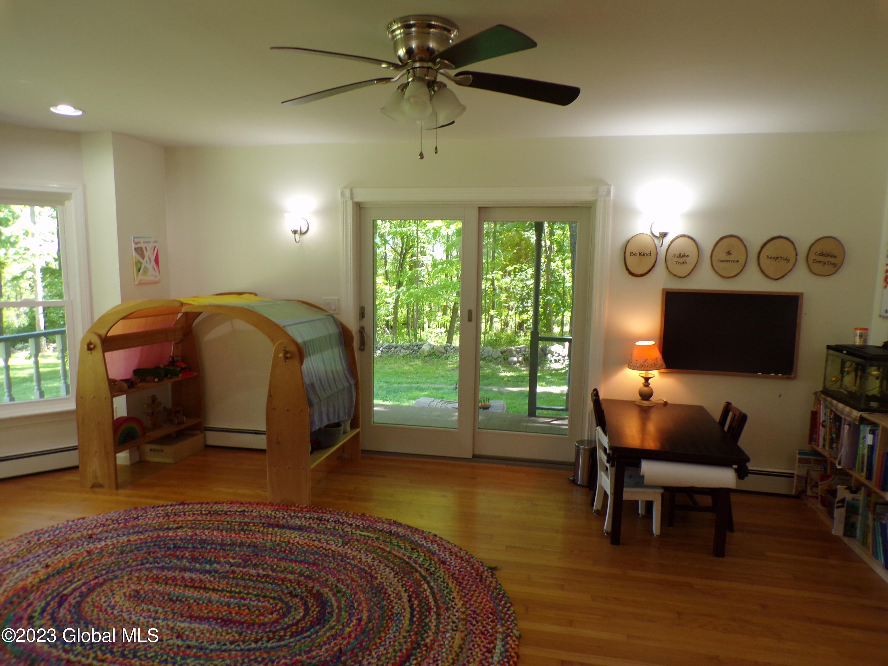819 County Line Road Queensbury, NY 12804 - Photo 16 of 67 Beach Den 1