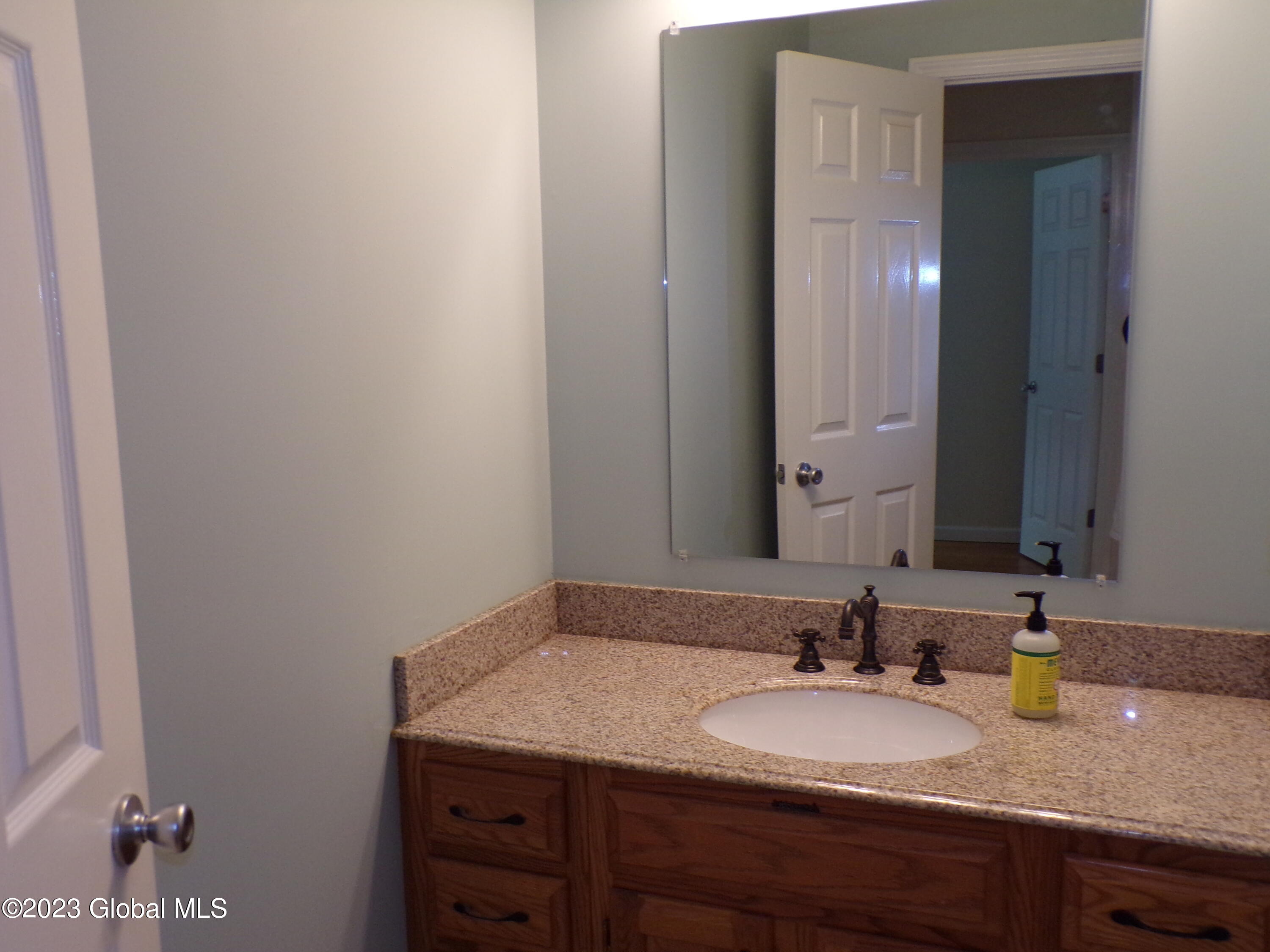 819 County Line Road Queensbury, NY 12804 - Photo 33 of 67 Beach Up Bath