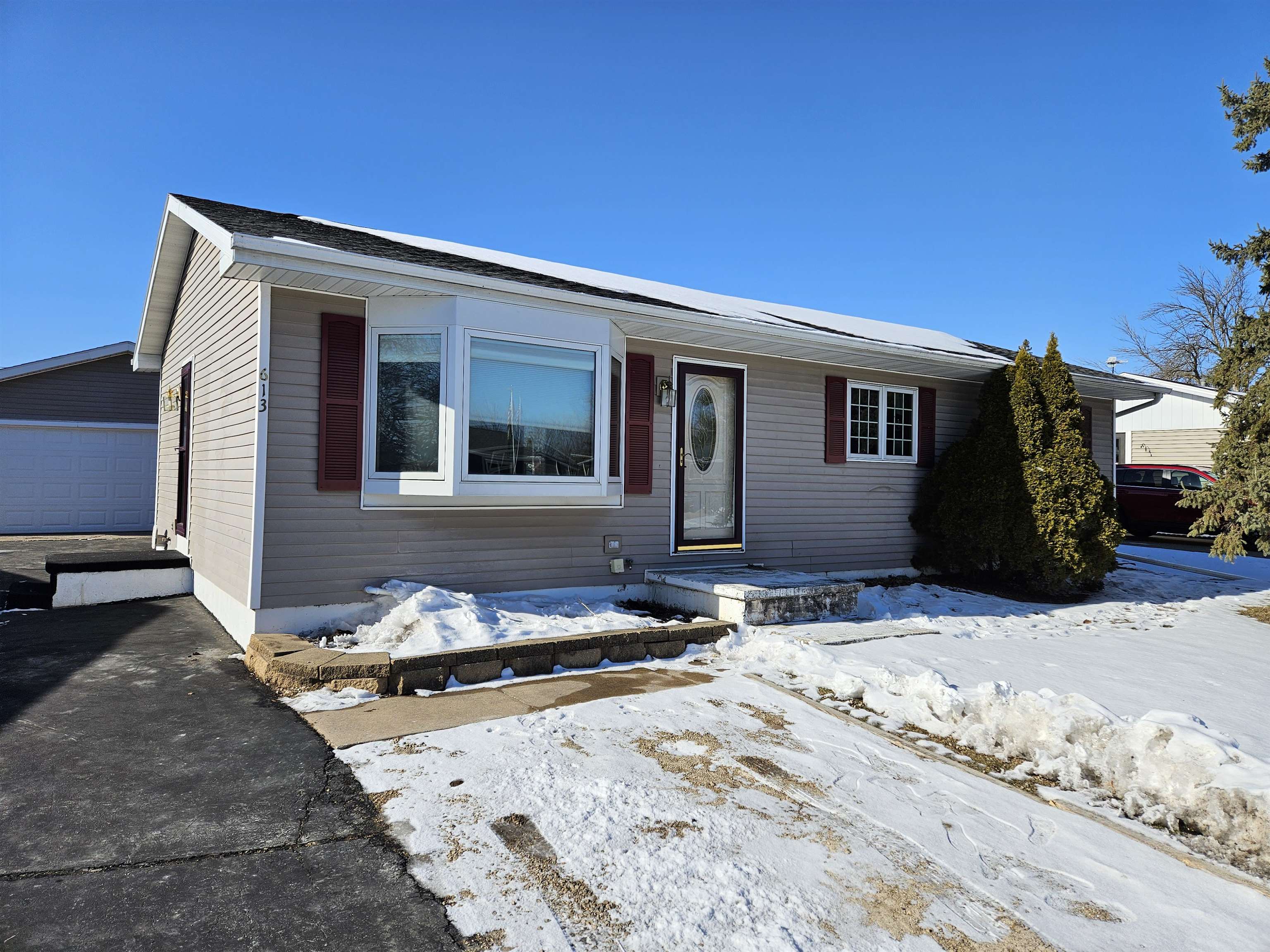 613 McKinley Avenue Omro, WI 54963 - Photo 29 of 32