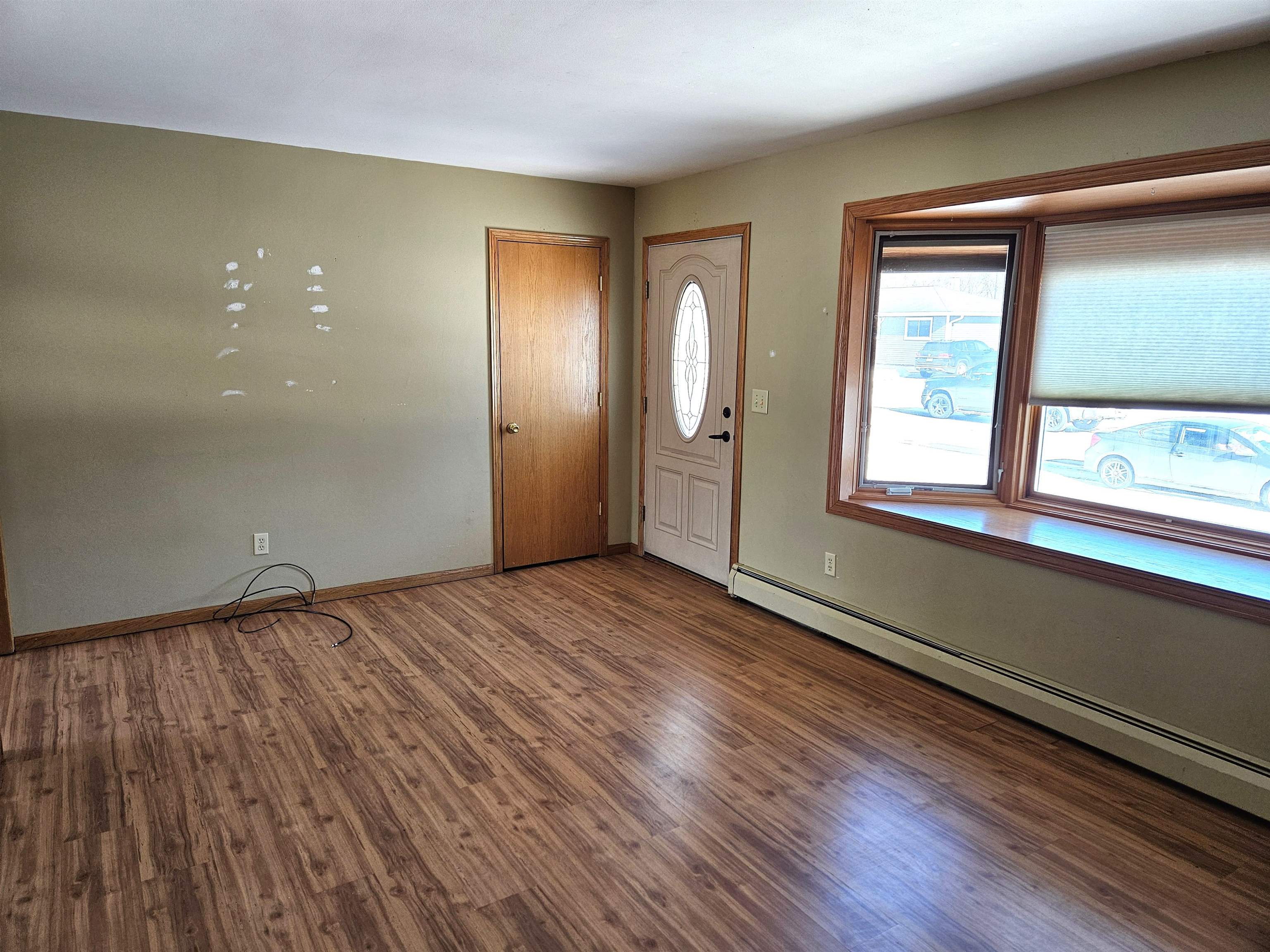 613 McKinley Avenue Omro, WI 54963 - Photo 3 of 32