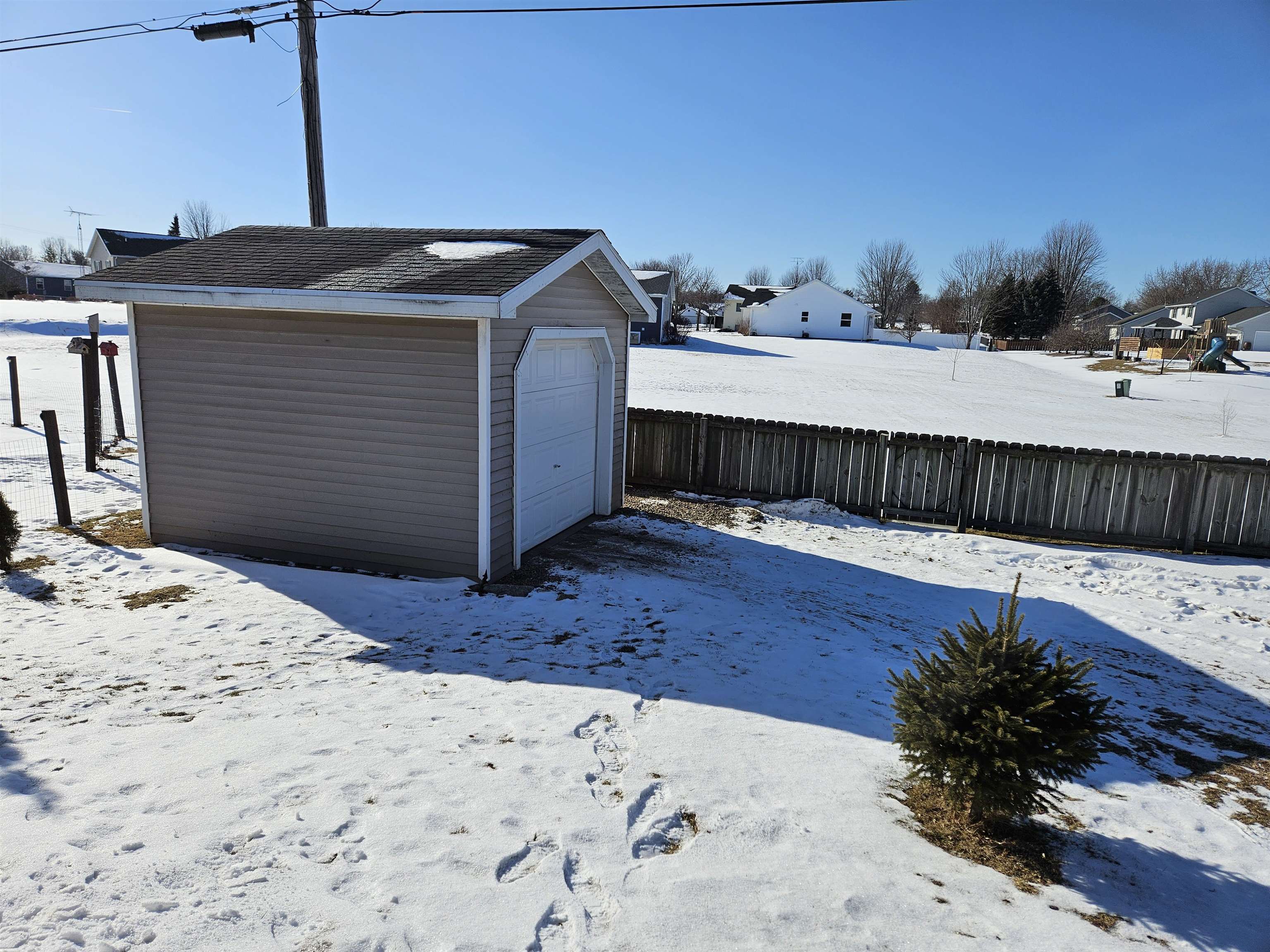 613 McKinley Avenue Omro, WI 54963 - Photo 31 of 32