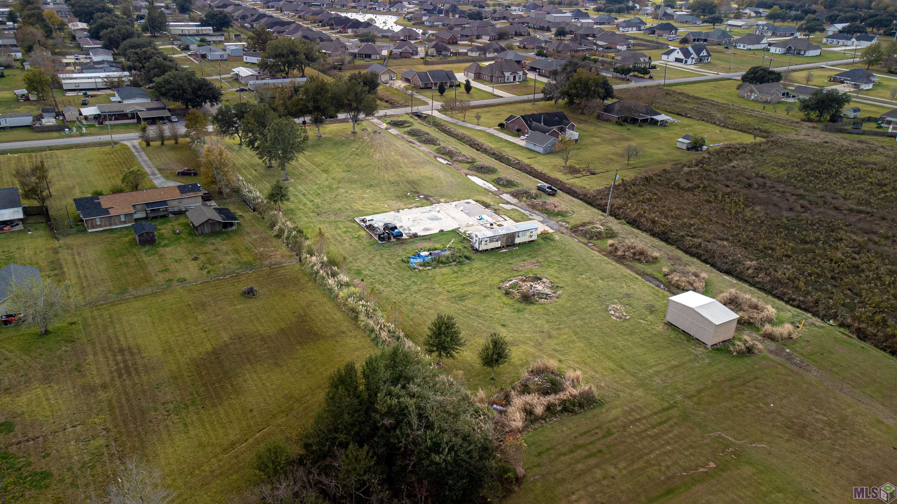 814 Forty Arpent Road Thibodaux, LA 70301 - Photo 2 of 6