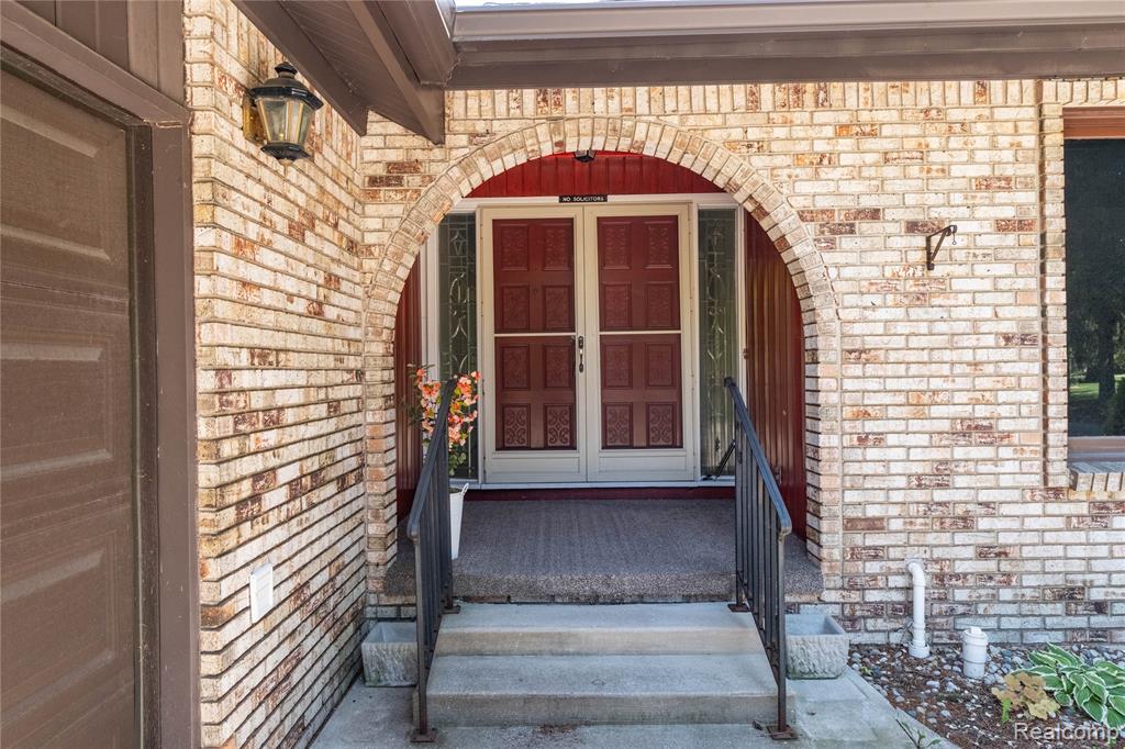11050 Wealthy Lane Romeo, MI 48065 - Photo 5 of 53