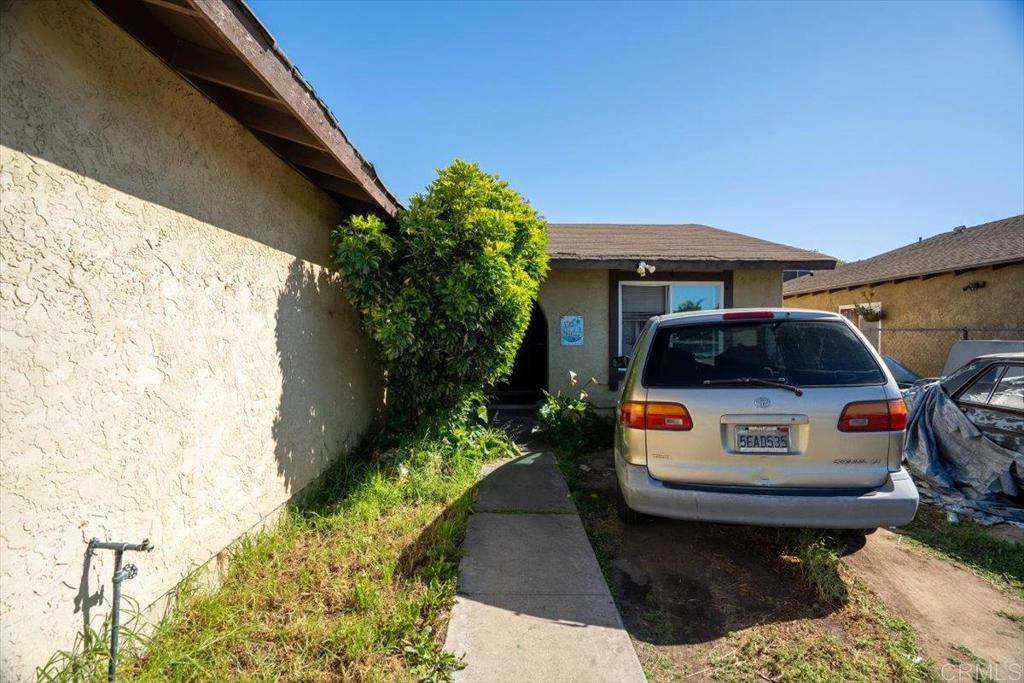 129 Diza Road San Ysidro, CA 92173 - Photo 9 of 38