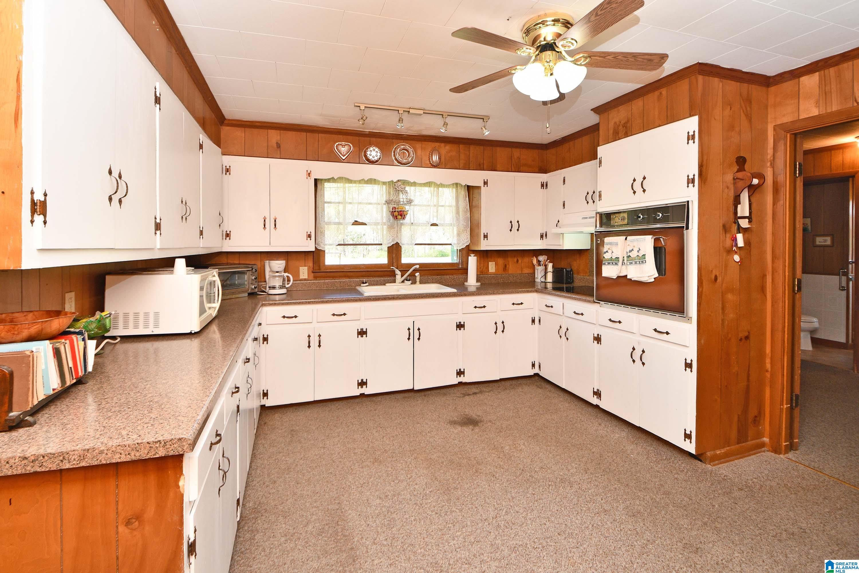 1409 Doublehead Road Roanoke, AL 36274 - Photo 5 of 27