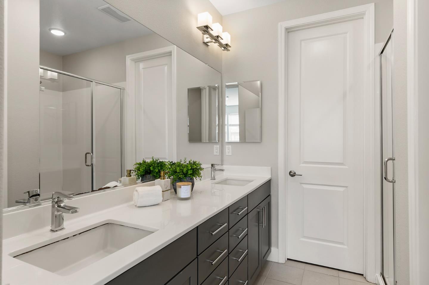 875 Cotati Terrace, Unit 3 Sunnyvale, CA 94085 - Photo 17 of 36 a bathroom with a sink and a mirror