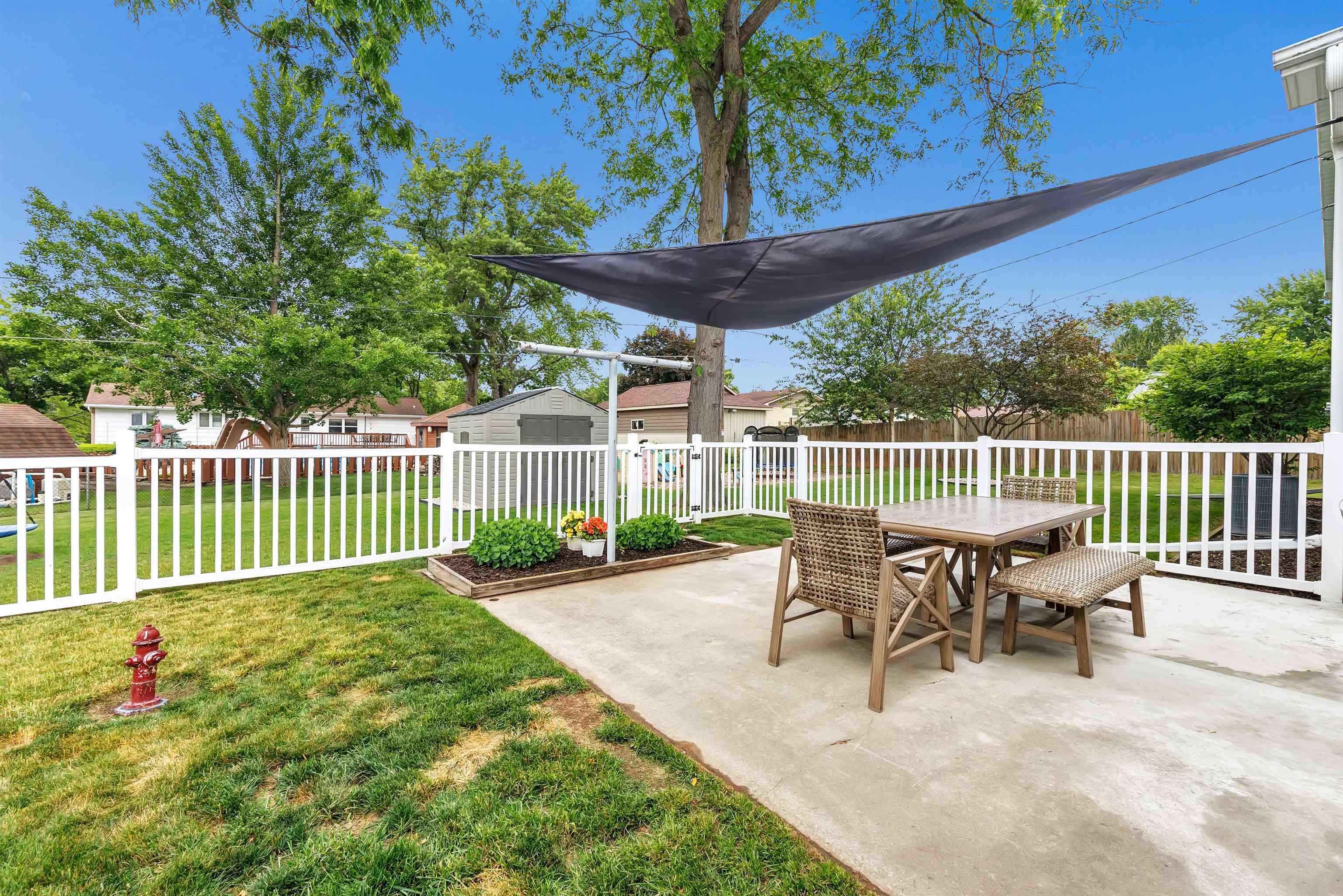 2400 South Ridge Road Green Bay, WI 54304 - Photo 2 of 52