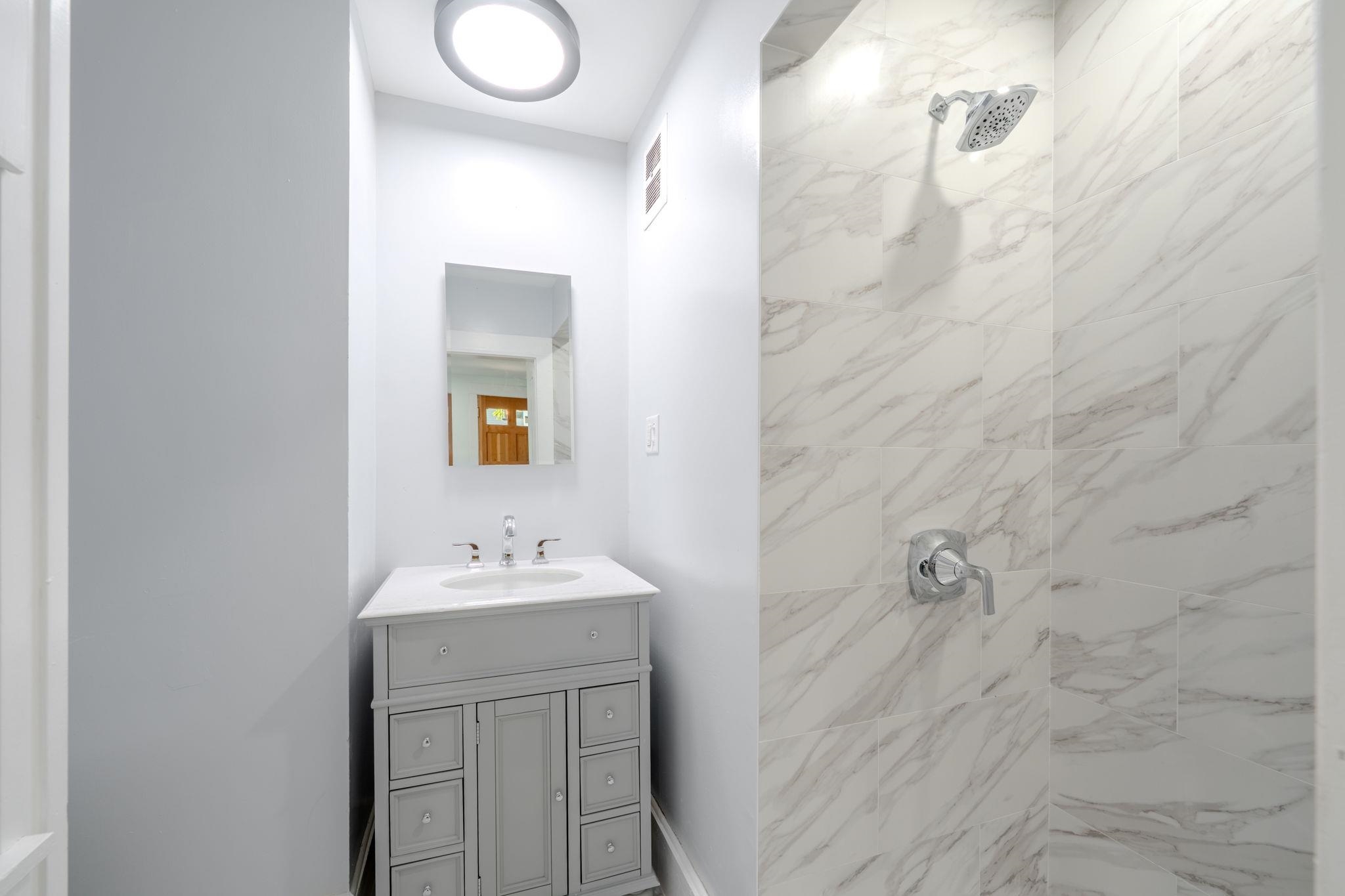 431 Main Street Keene, NH 03431 - Photo 27 of 54