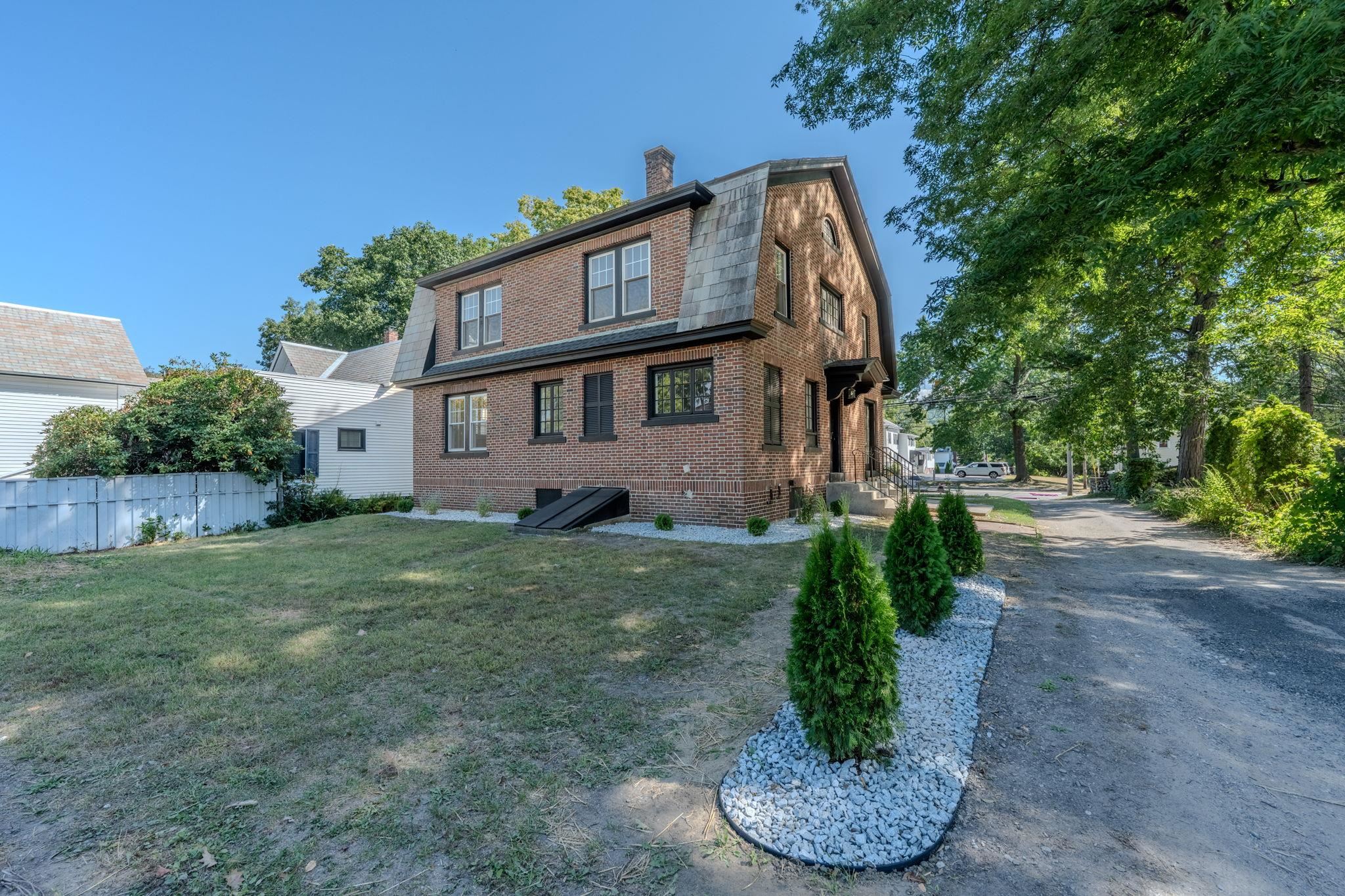 431 Main Street Keene, NH 03431 - Photo 4 of 54