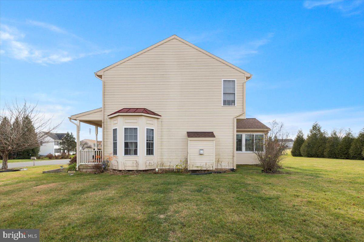 334 Friendship Lane Gettysburg, PA 17325 - Photo 5 of 64 a view of a house with a backyard