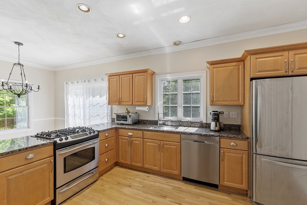 7 Brooksbie Road, Unit 3 Bedford, MA 01730 - Photo 7 of 22 Gallery Image 7