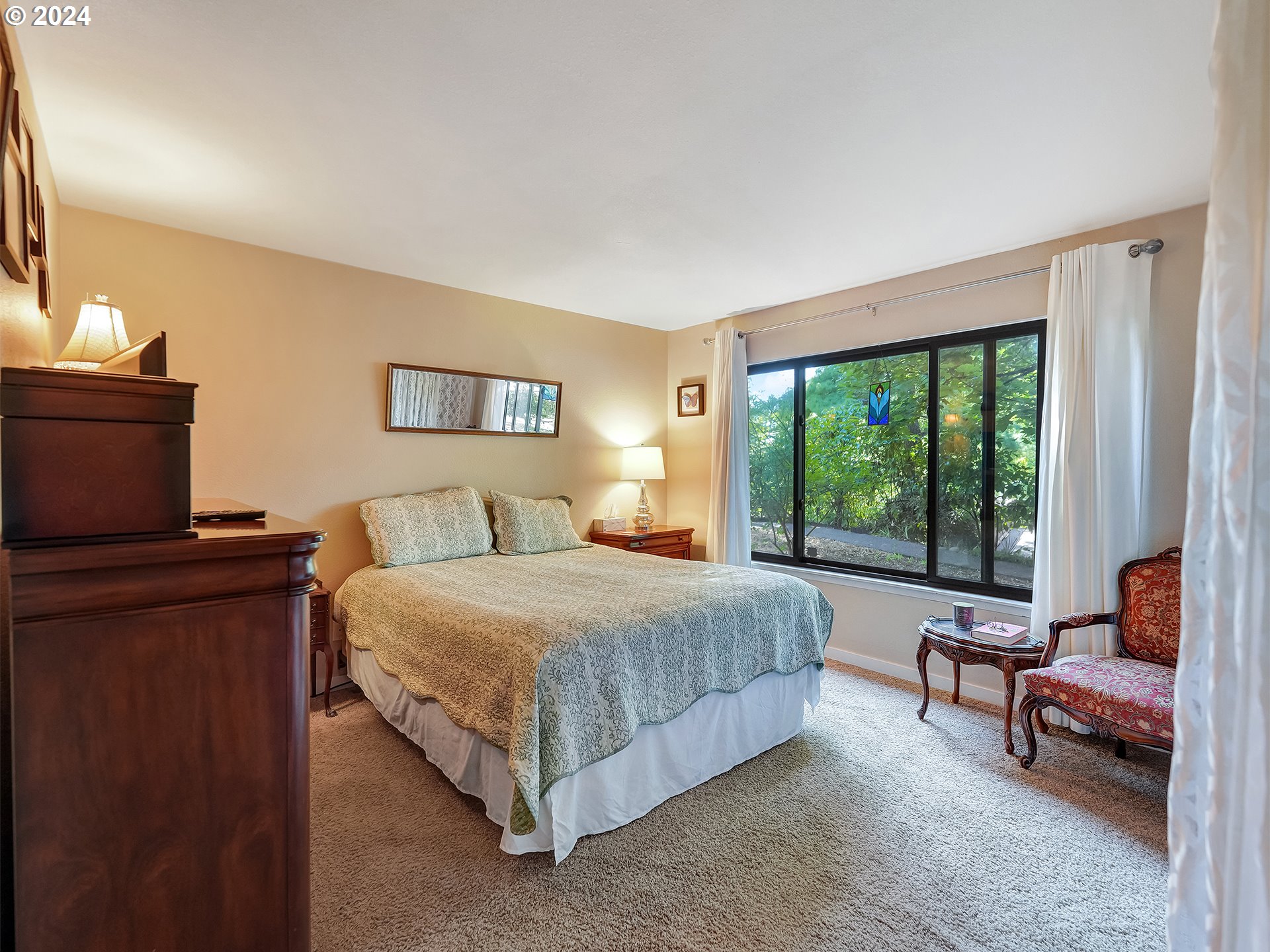 7516 Southwest Barnes Road, Unit C Portland, OR 97225 - Photo 14 of 28 Gallery Image 14