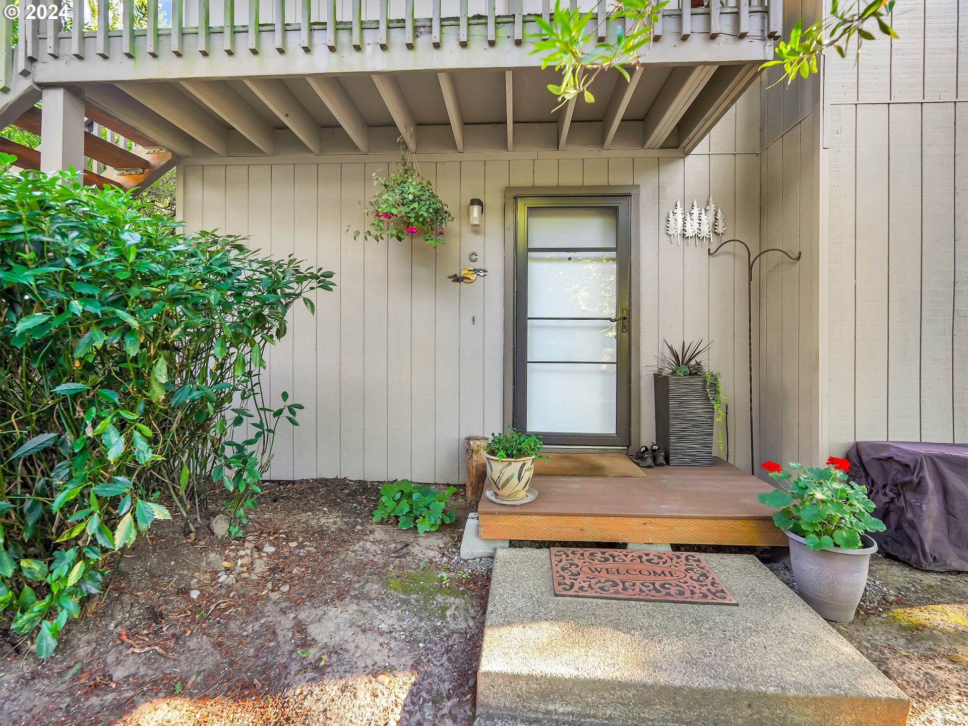 7516 Southwest Barnes Road, Unit C Portland, OR 97225 - Photo 2 of 28 Gallery Image 2