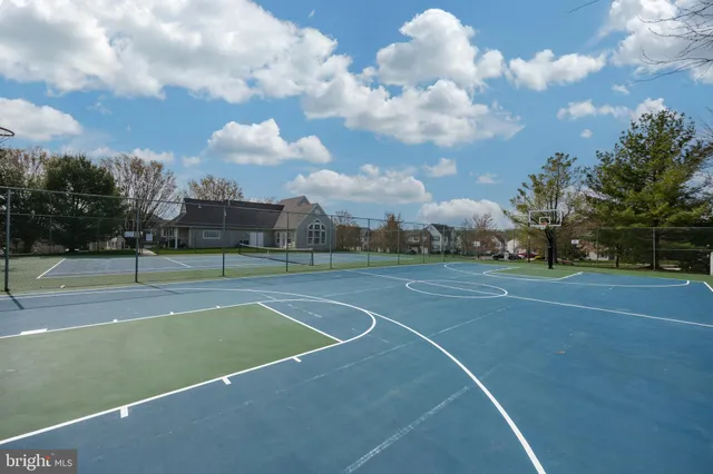 a view of a tennis court