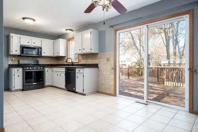 $240,000 | 8817 Wakefield Drive, Machesney Park, IL 61115