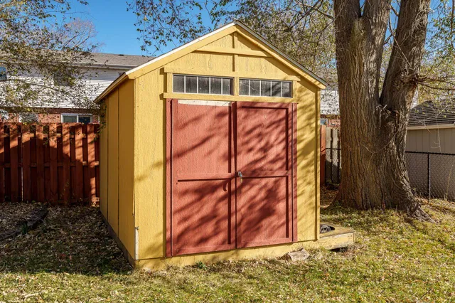 $240,000 | 8817 Wakefield Drive, Machesney Park, IL 61115