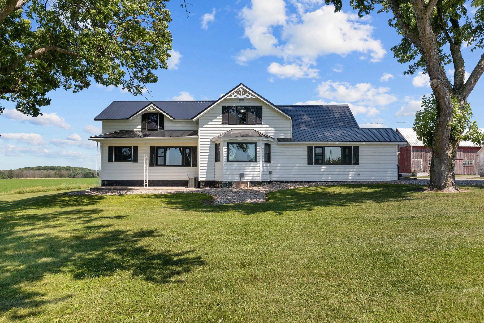 N5964 Division Road Cecil, WI 54111 - Photo 39 of 80
