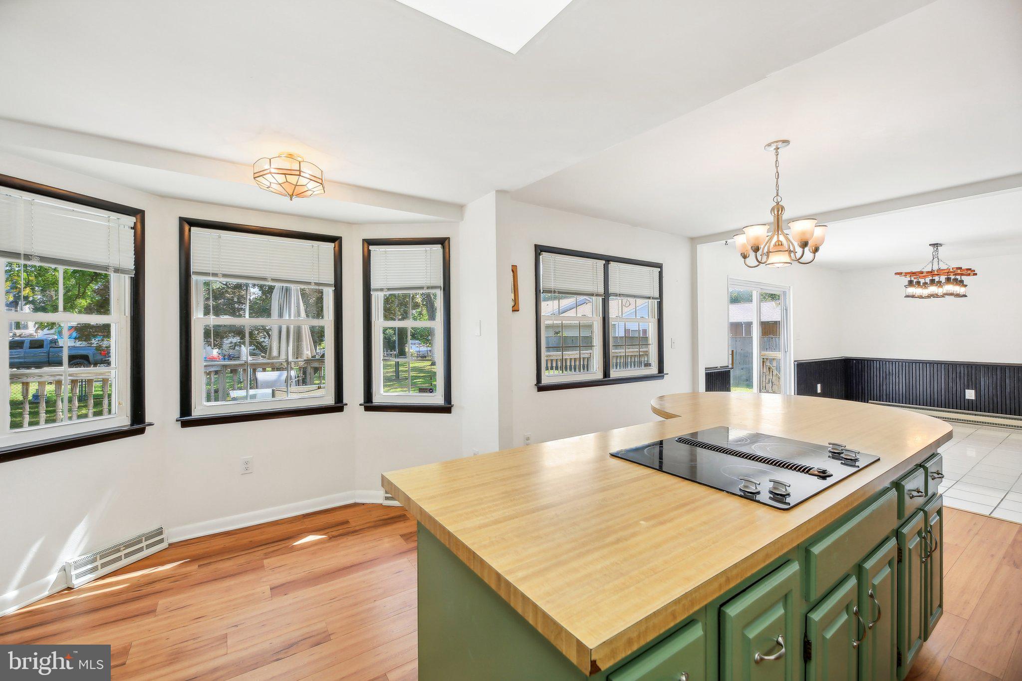 48 Johnson Road Pasadena, MD 21122 - Photo 14 of 38 Kitchen