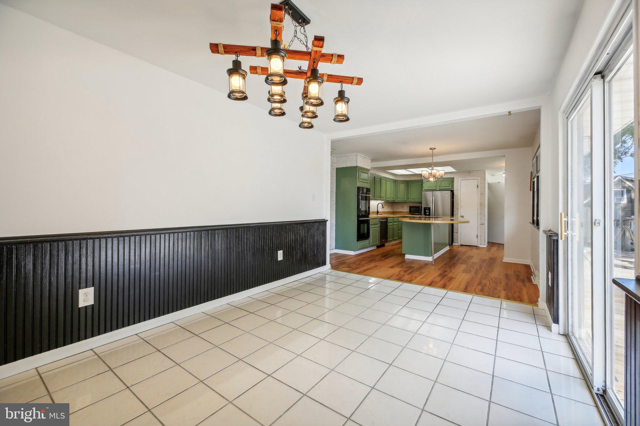 48 Johnson Road Pasadena, MD 21122 - Photo 16 of 38 Dining Room