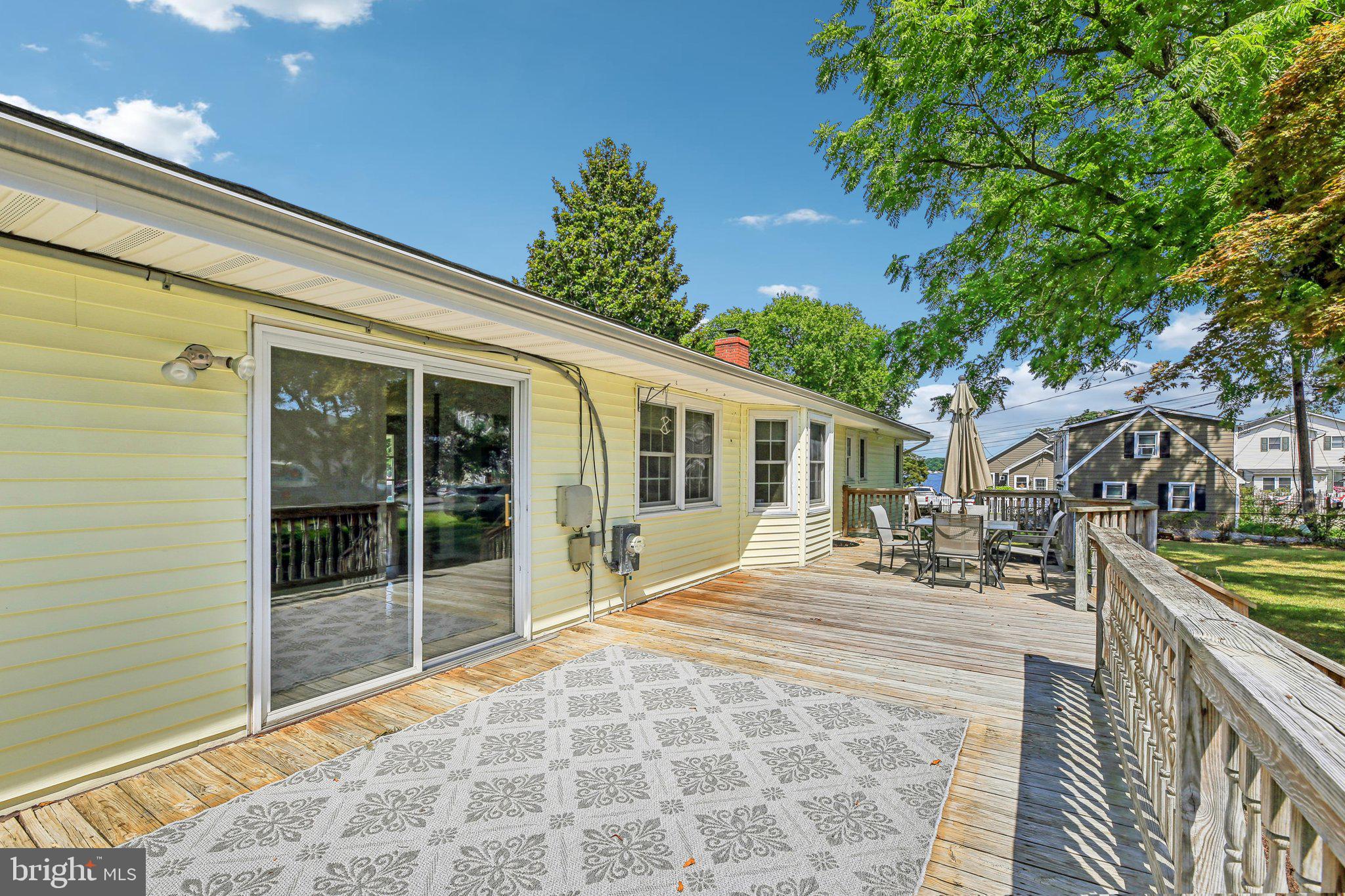 48 Johnson Road Pasadena, MD 21122 - Photo 30 of 38 Deck