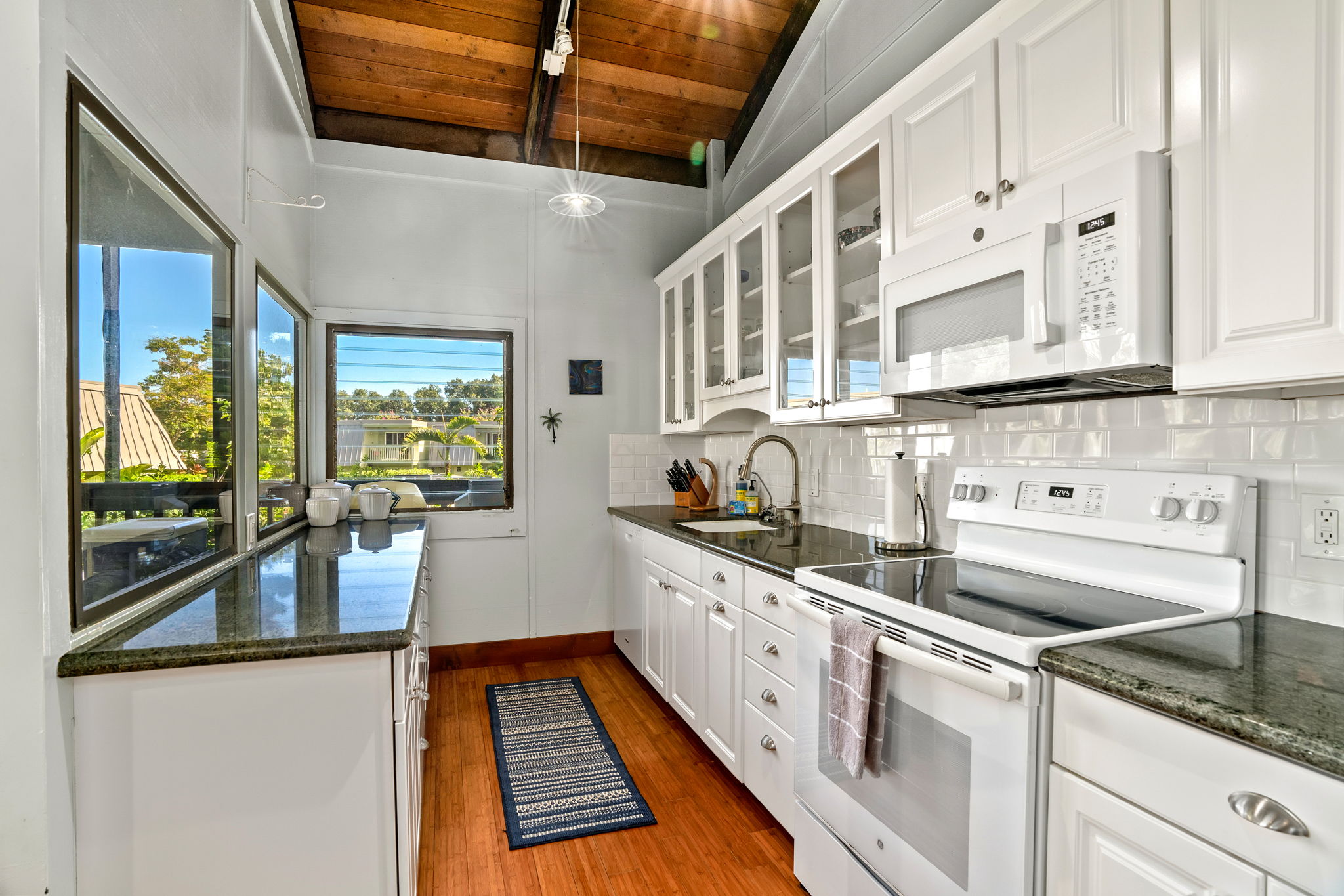 3920 Wyllie Road, Unit D202 Princeville, HI 96722 - Photo 4 of 30 Gallery Image 4