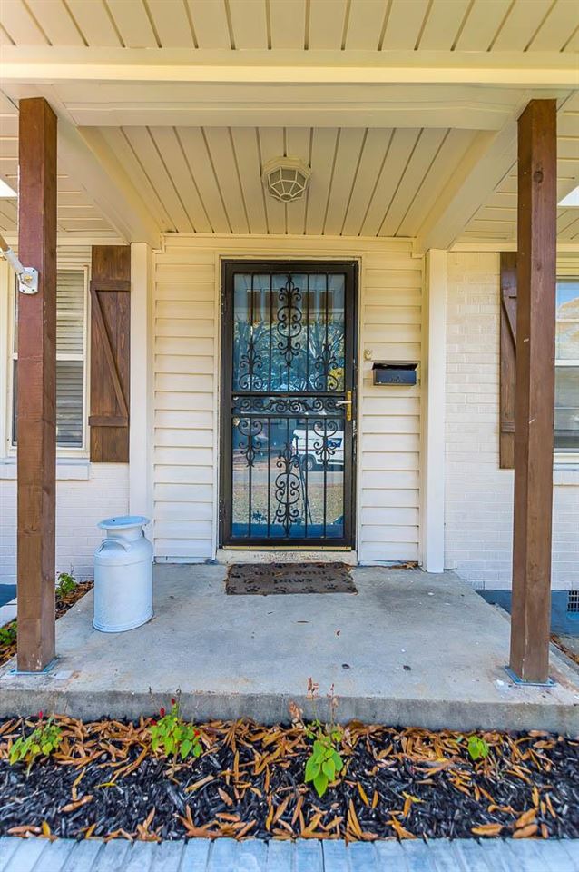 1219 Marcia Road Memphis, TN 38117 - Photo 3 of 19 Gallery Image 3