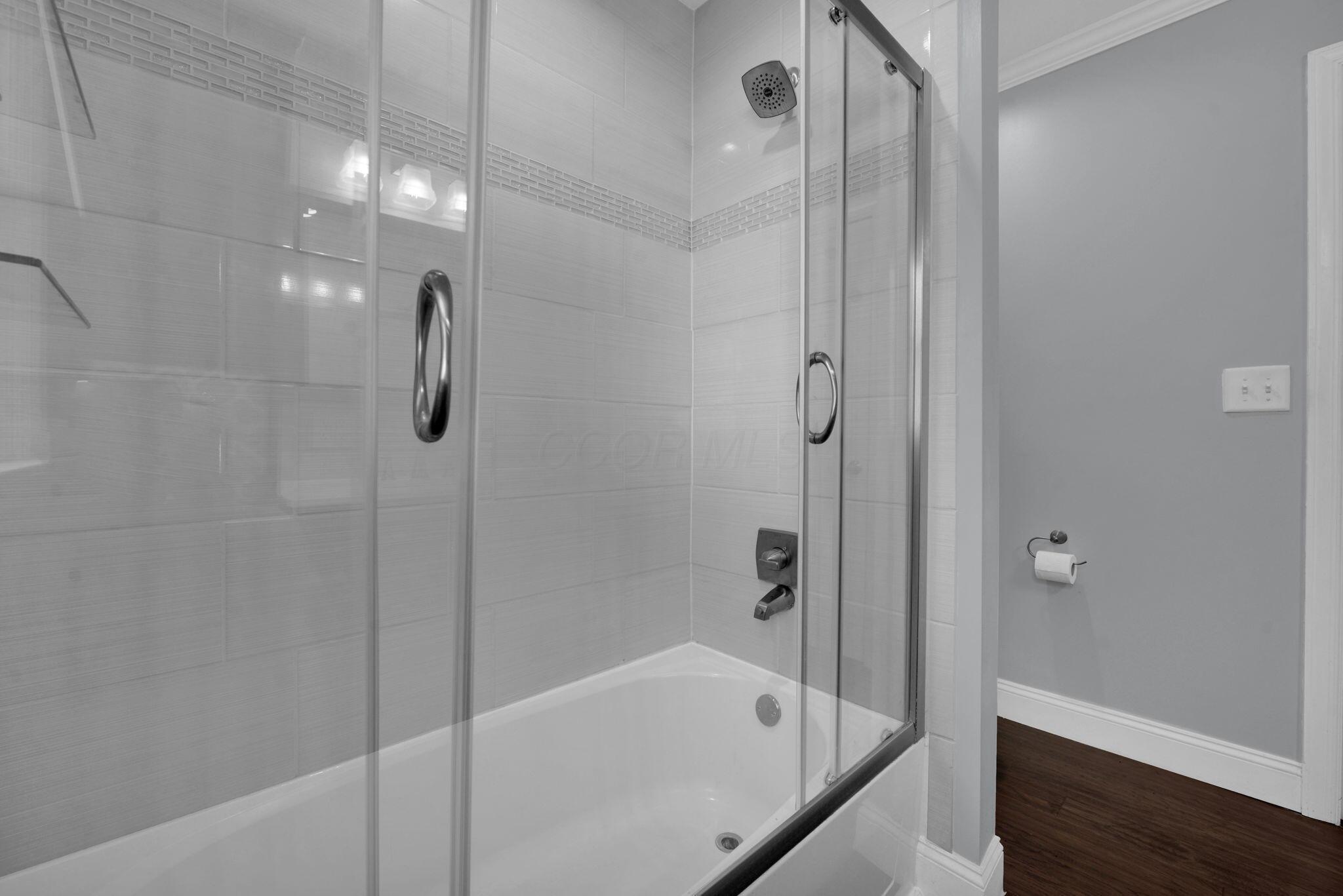 128 Blenheim Road Columbus, OH 43214 - Photo 22 of 47 16-web-or-mls-128-blenheim-rd