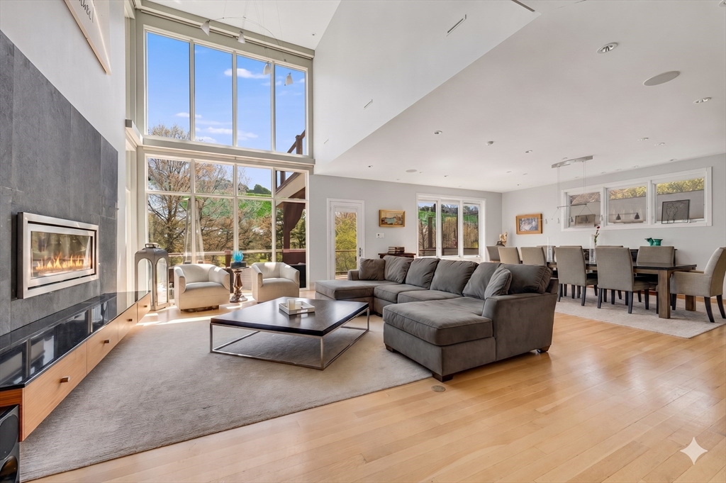 2 Blanchard Road Cambridge, MA 02138 - Photo 5 of 42