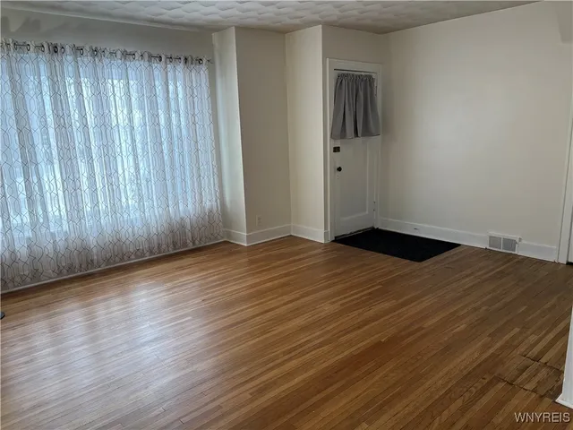 $1,500 | 424 Taunton Place, Buffalo, NY 14216