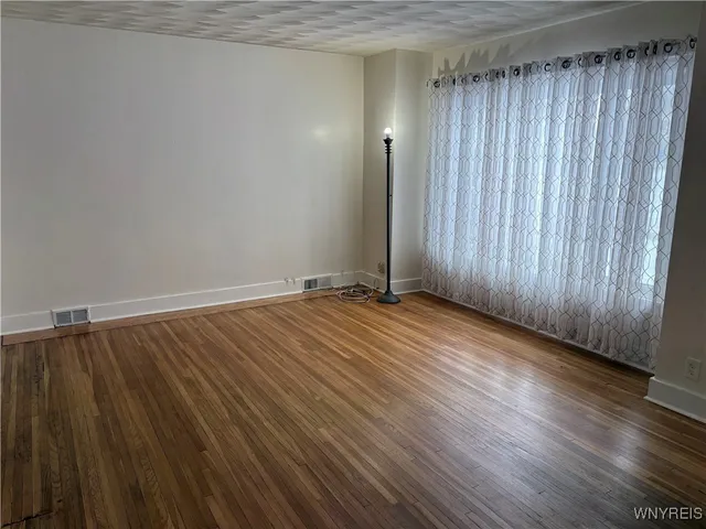 $1,500 | 424 Taunton Place, Buffalo, NY 14216