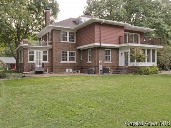 14 Pine Tree Drive Springfield, IL 62704 - Photo 3 of 24 Gallery Image 3