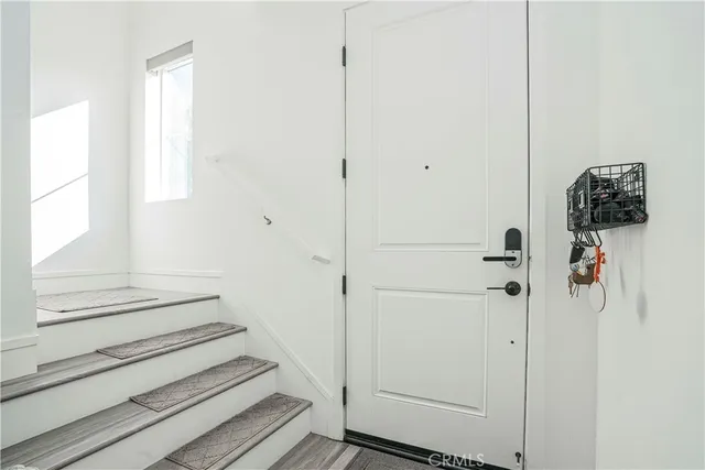 $875,000 | 243 North Magnolia Street, Unit 5, Anaheim, CA 92801