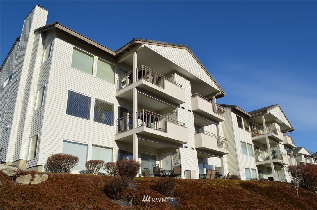 808 West Manson Highway, Unit A304 Chelan, WA 98816 - Photo 22 of 23