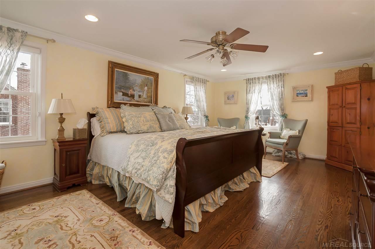 1652 Hawthorne Road Grosse Pointe Woods, MI 48236 - Photo 26 of 55