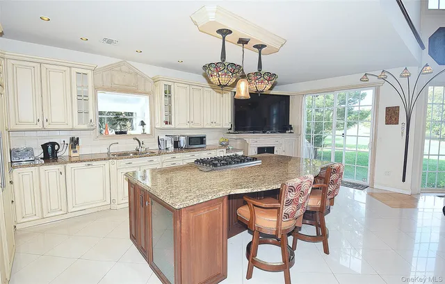 $1,430,000 | 259 Altessa Boulevard, Melville, NY 11747