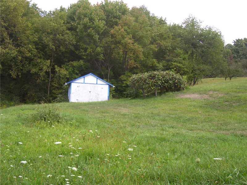 824 Rolling Hills Road Ruffs Dale, PA 15679 - Photo 3 of 7 Yard/Garden.