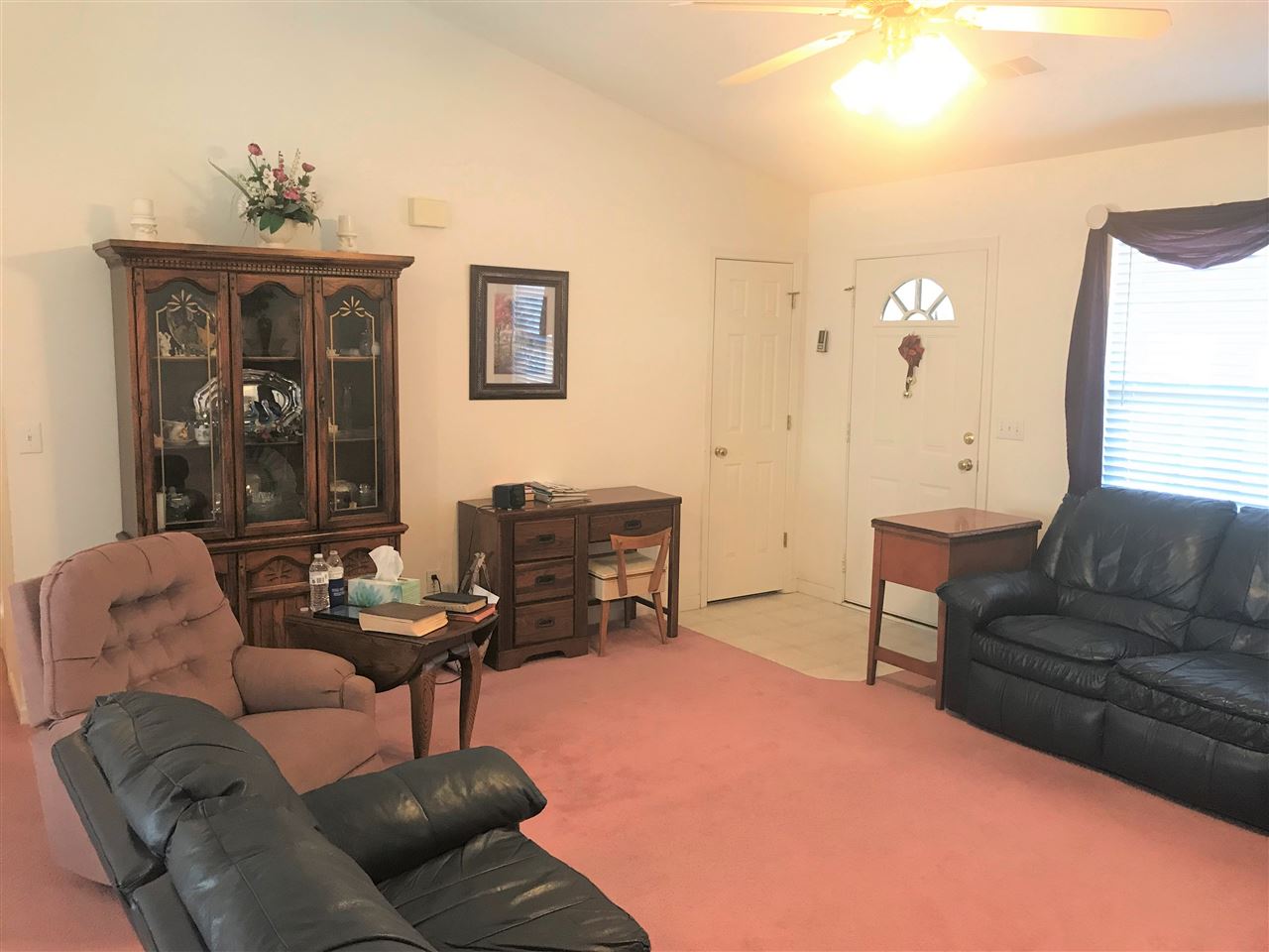 548 Pleasant Green Drive Inman, SC 29349 - Photo 3 of 21 Living Room