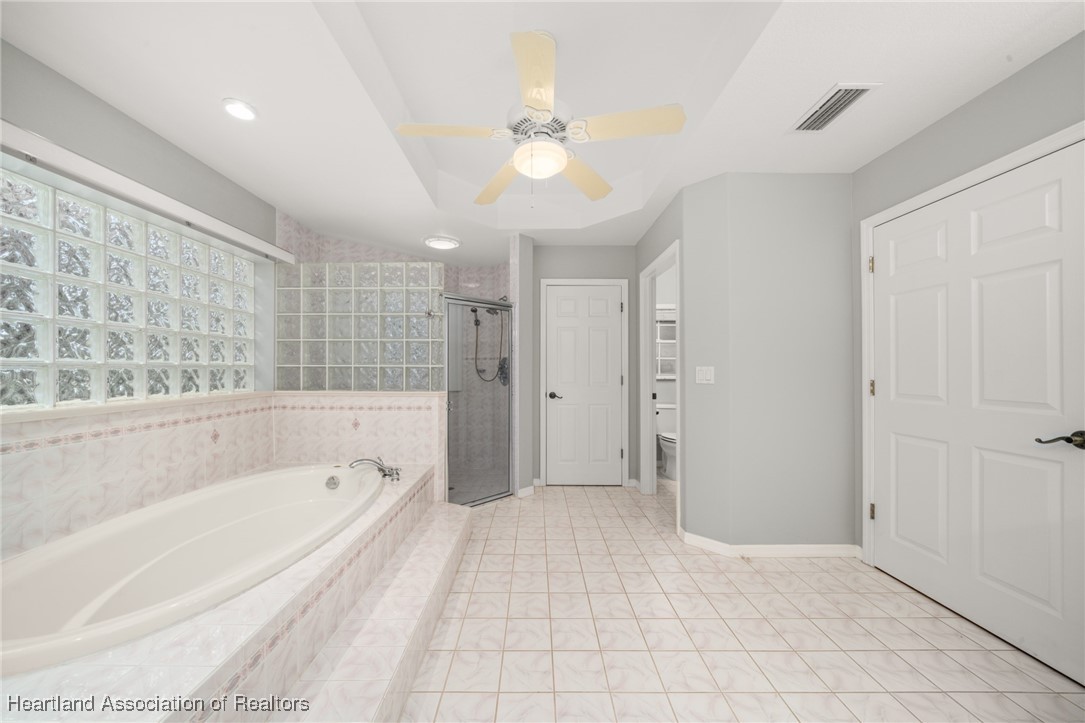 1630 Sentinel Road Sebring, FL 33875 - Photo 16 of 48 Water closet in master ensuite
