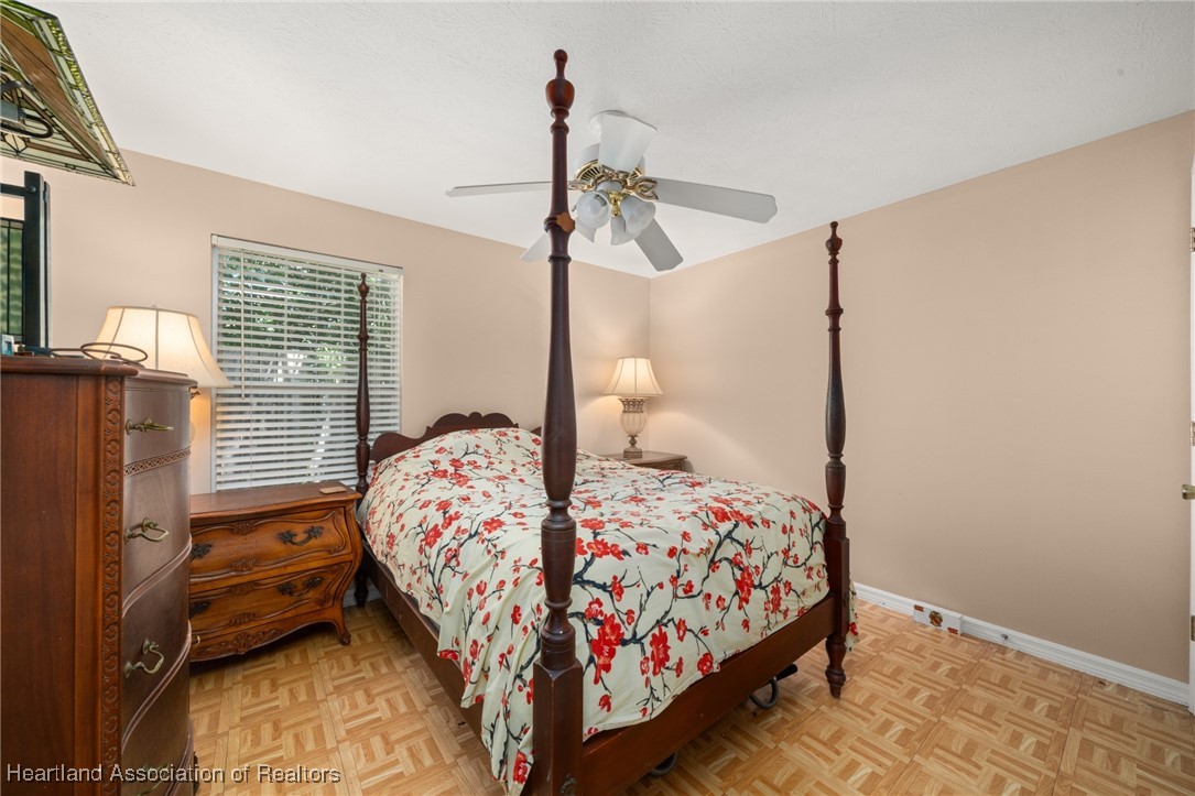 1630 Sentinel Road Sebring, FL 33875 - Photo 32 of 48 Comfortable sized bedroom in apt