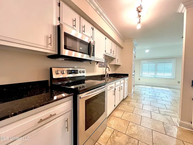 $229,500 | 291 Highpoint Drive, Unit 291, Diamondhead, MS 39525