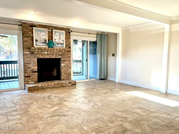 $225,000 | 291 Highpoint Drive, Unit 291, Diamondhead, MS 39525