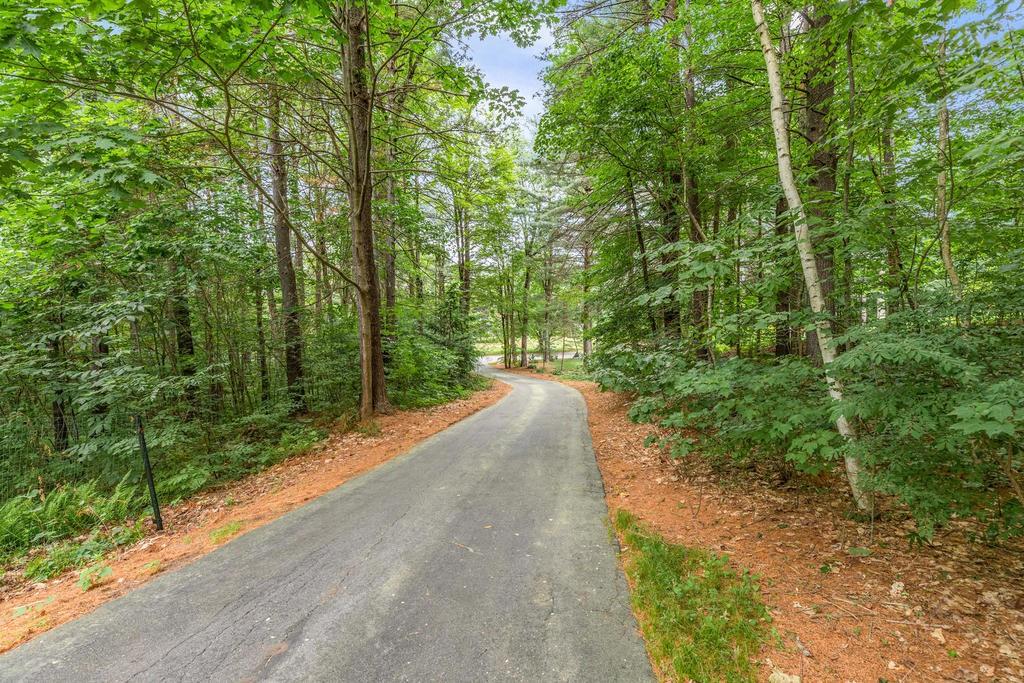 34 Tanglewood Road Sterling, MA 01564 - Photo 3 of 30