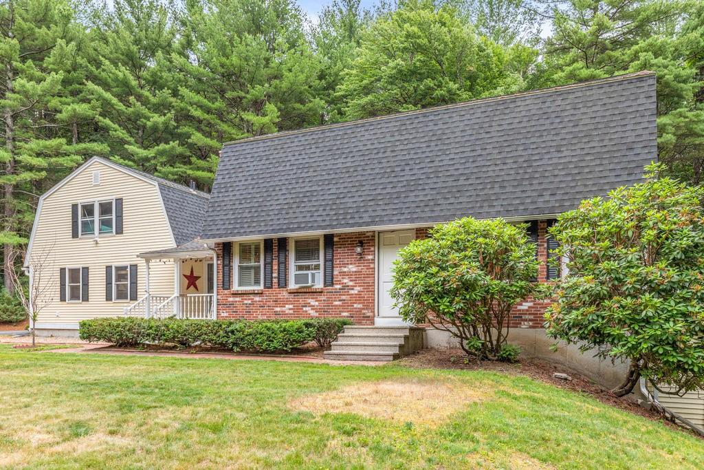 34 Tanglewood Road Sterling, MA 01564 - Photo 4 of 30