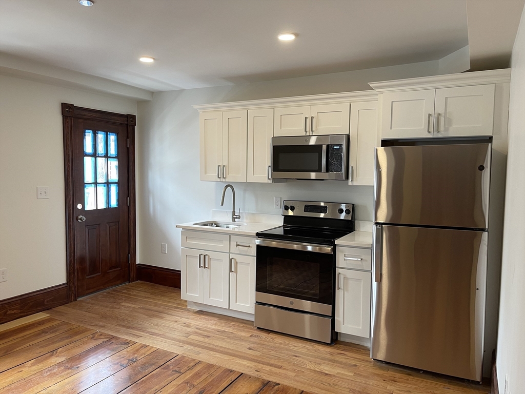 41 Summer Street, Unit 10 Leominster, MA 01453 - Photo 2 of 24