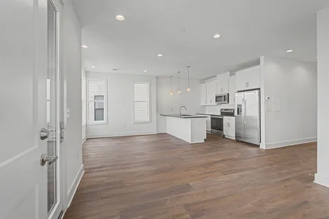 $368,900 | 505 Community Court, Unit 202, Nashville, TN 37209